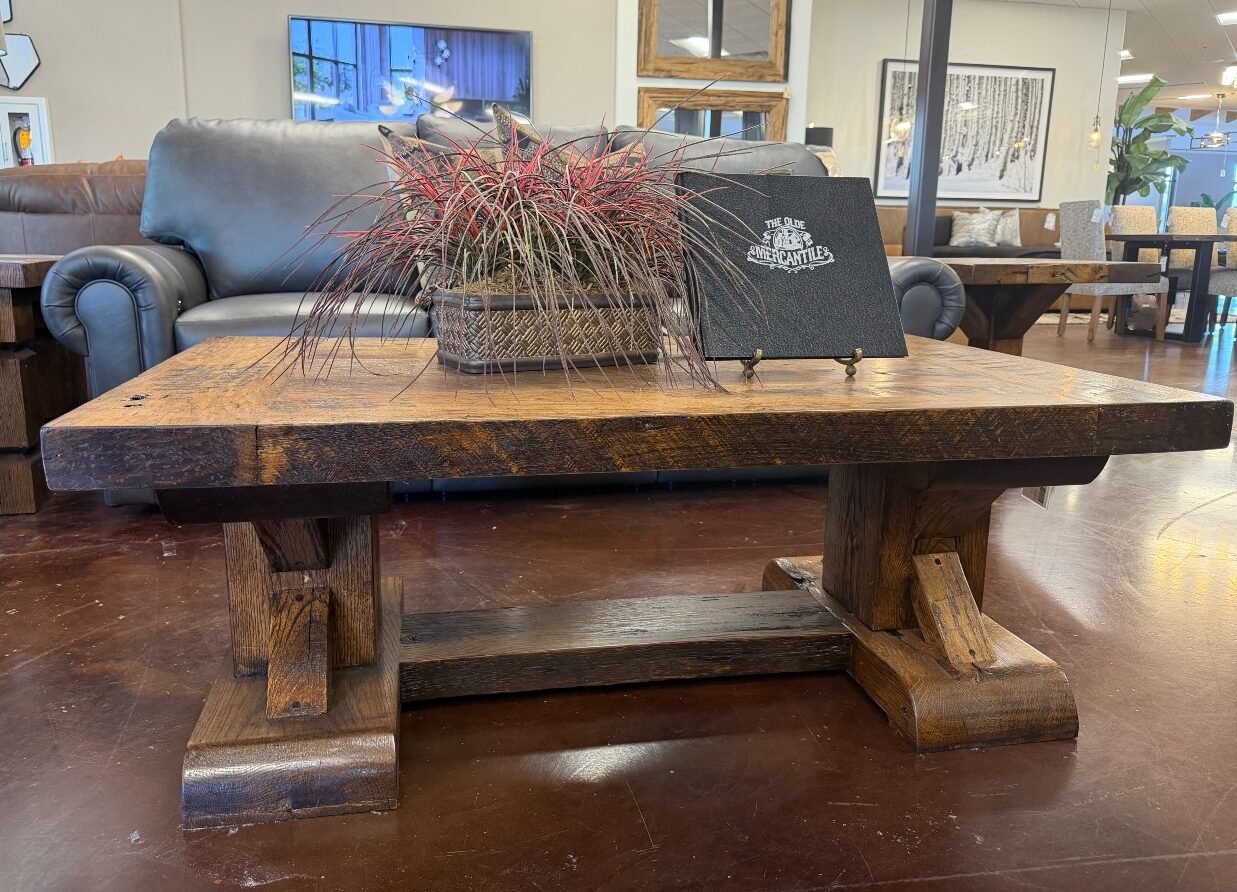 Gettysburg Cocktail Table - Image 5